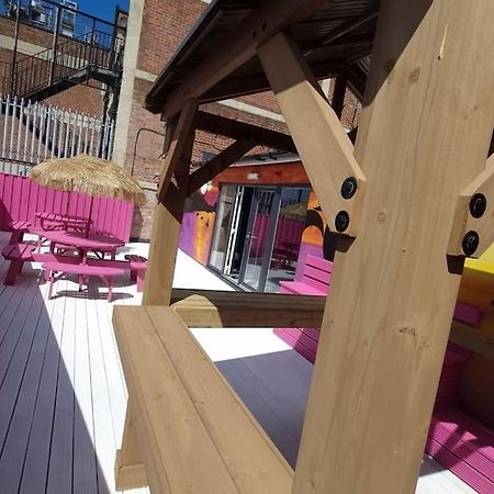Penthouse Apartment, Sleeps 21 With Terrace Liverpool Buitenkant foto